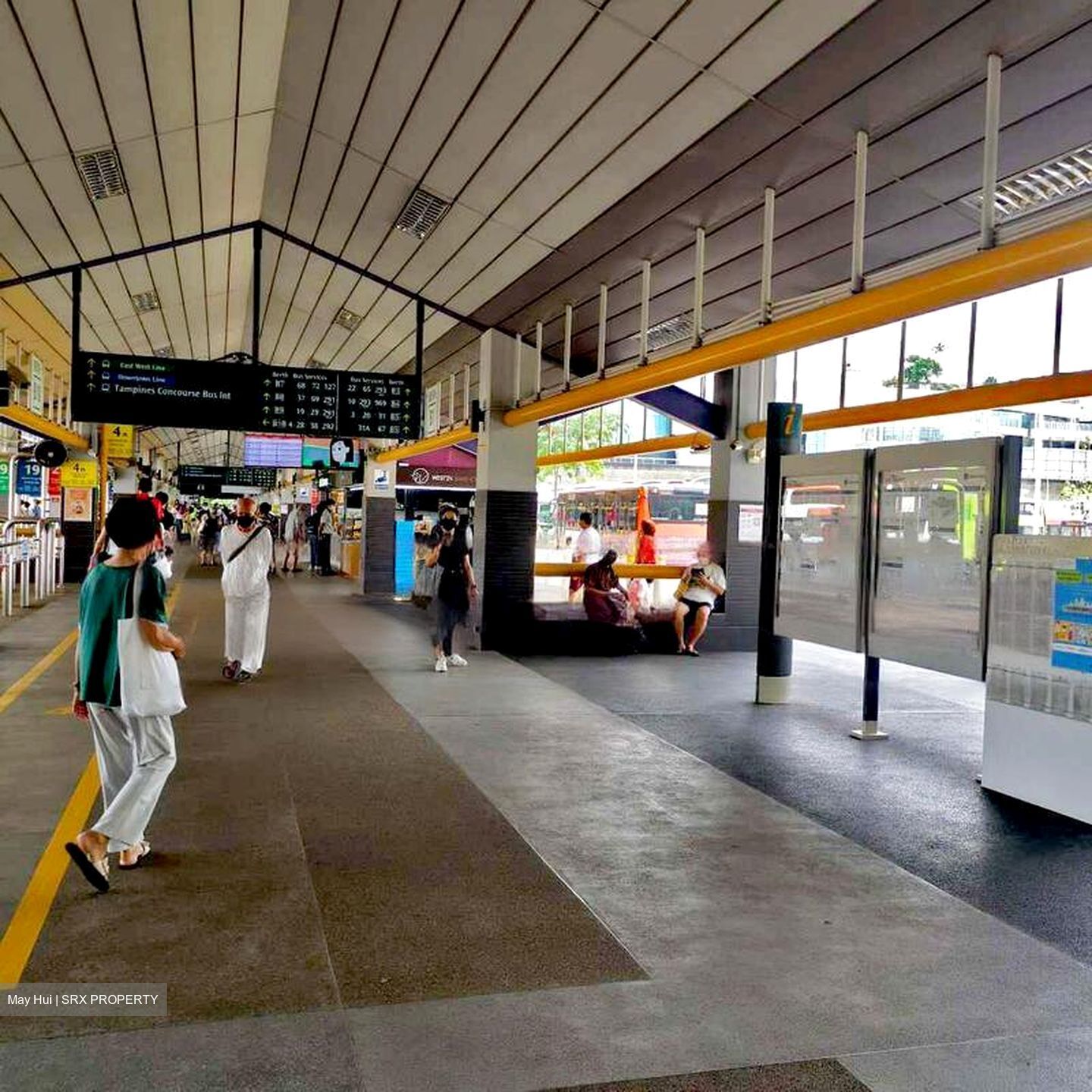 Tampines Street 21 (D18), Retail #453792141